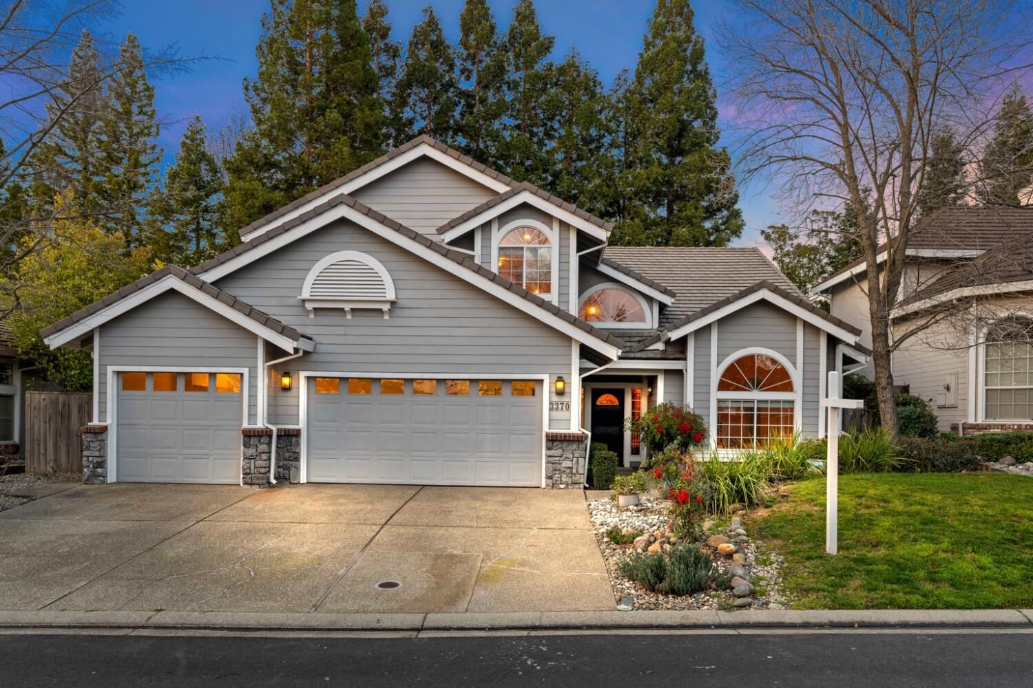 Property Photo: 3370 Emerson Drive CA 95661