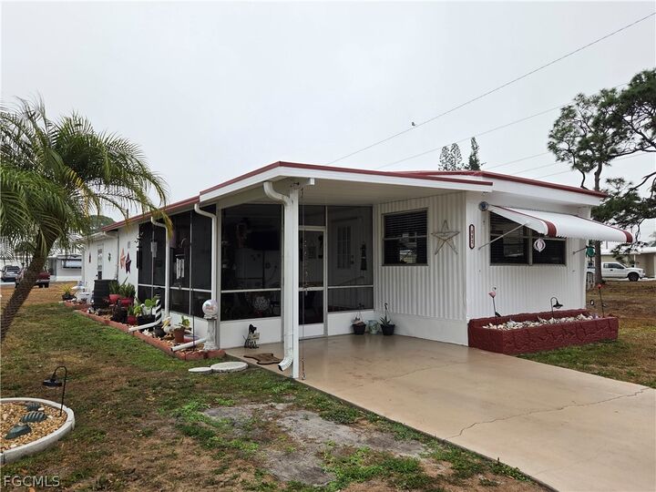 Property Photo:  881 Homestead Drive  FL 33917 