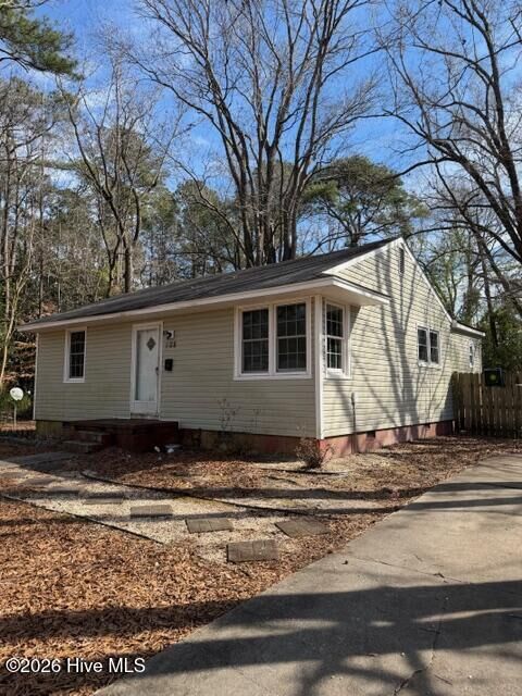 Property Photo:  108 Robin Road  NC 28540 