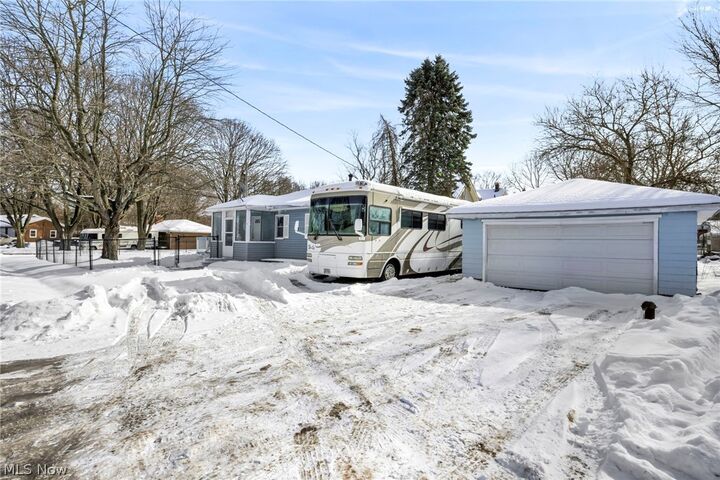 Property Photo:  2380 Delaware Avenue  OH 44312 