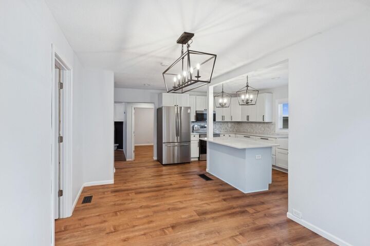 Property Photo:  2918 County Road 101 S  MN 55391 