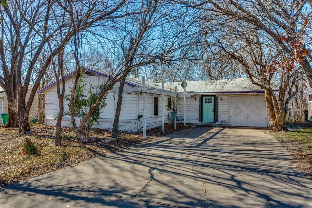 Property Photo:  3745 Earle Drive  TX 76117 