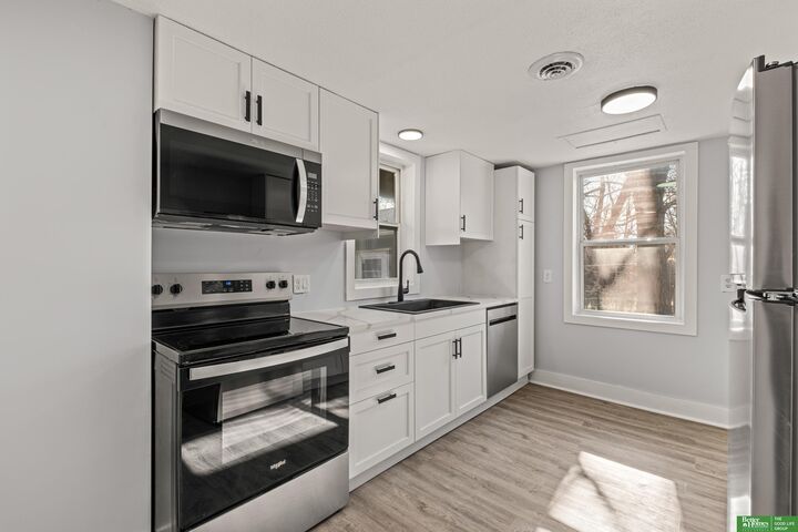 Property Photo:  1305 Campanile Road  NE 68069 