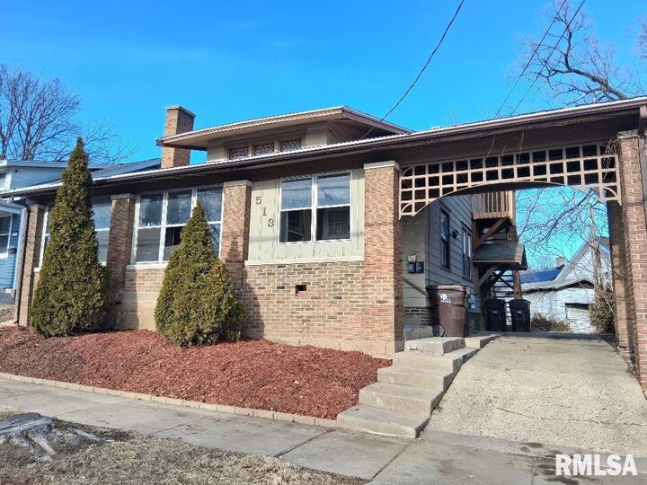 Property Photo:  513 W Loucks Avenue  IL 61604 