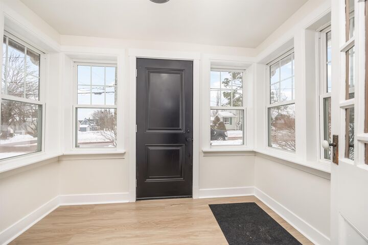 Property Photo: 51 Pleasant Street PE C0B 1M0