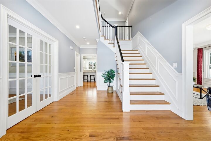 Property Photo:  4 Whittier Rd  MA 02420 