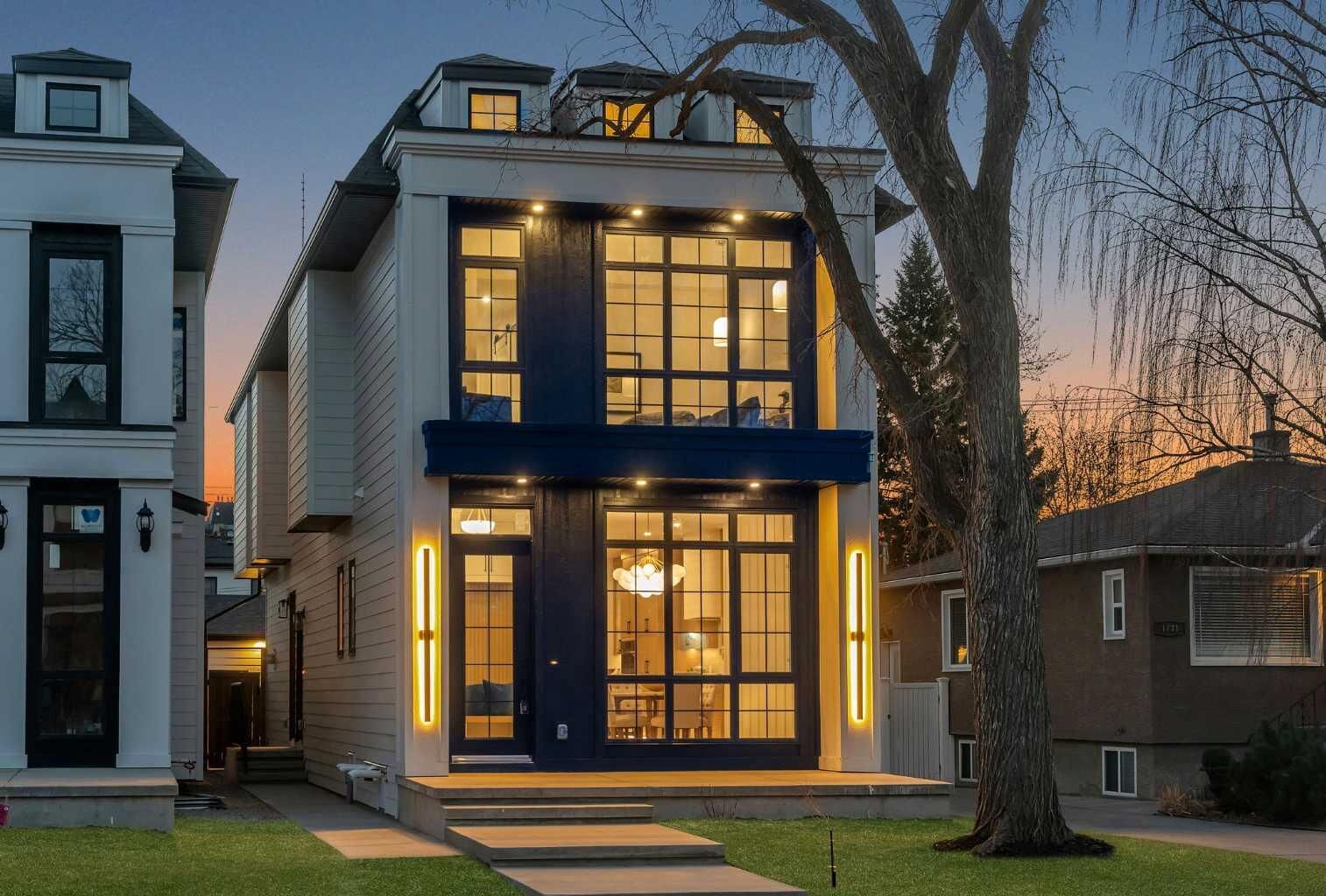 Property Photo:  1729 19 Avenue NW  AB T2M 1B4 