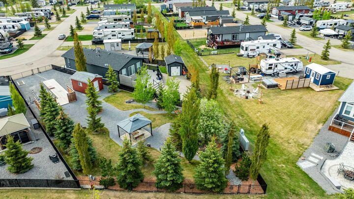 Property Photo: 41019 Range Road 11 78 AB T0C 0J1
