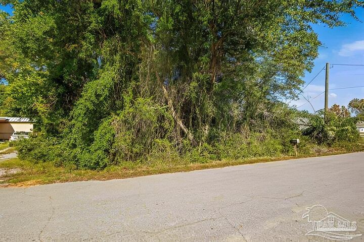 Property Photo:  Lot 52 Pentagon St  FL 32563 