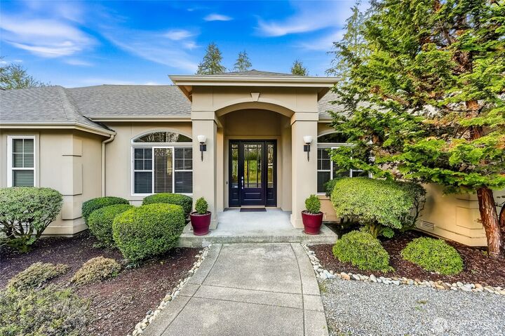 Property Photo:  31733  222nd Court SE  WA 98010 