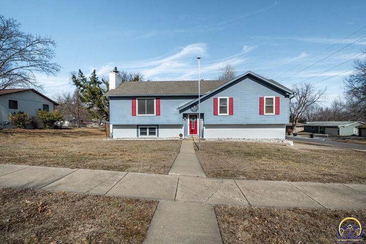 Property Photo: 4800 SW Cochise Ave KS 66614