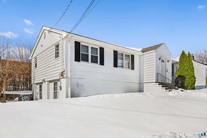 Property Photo:  95 Alexander Avenue  CT 06606 