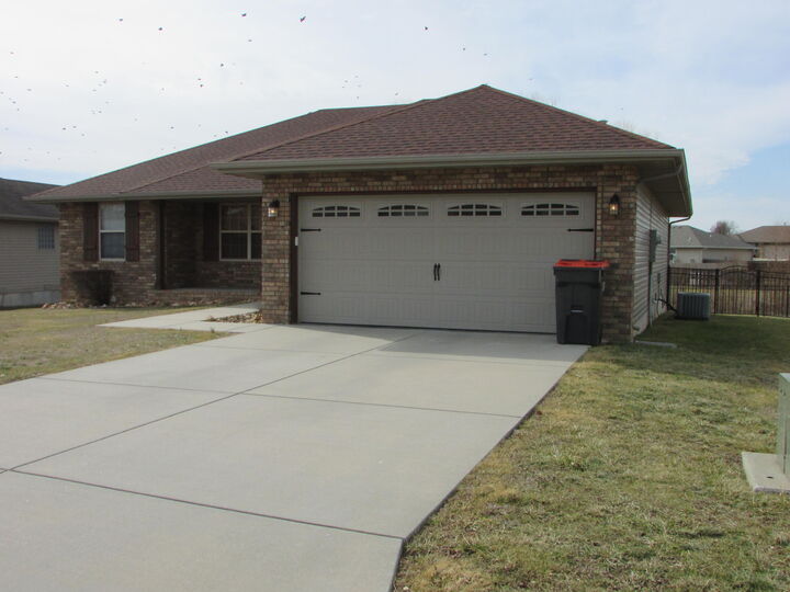 Property Photo:  111 Ashton Avenue  MO 65631 