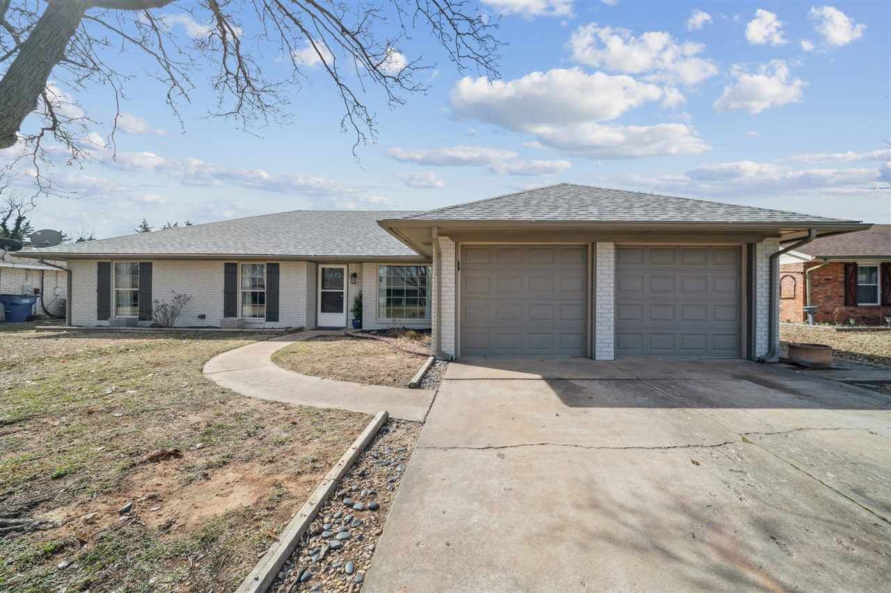 Property Photo: 19 Liberty Circle OK 74074
