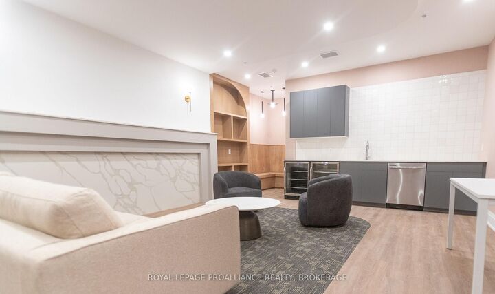 Property Photo: 223 Princess Street 315 ON K7L 1B3