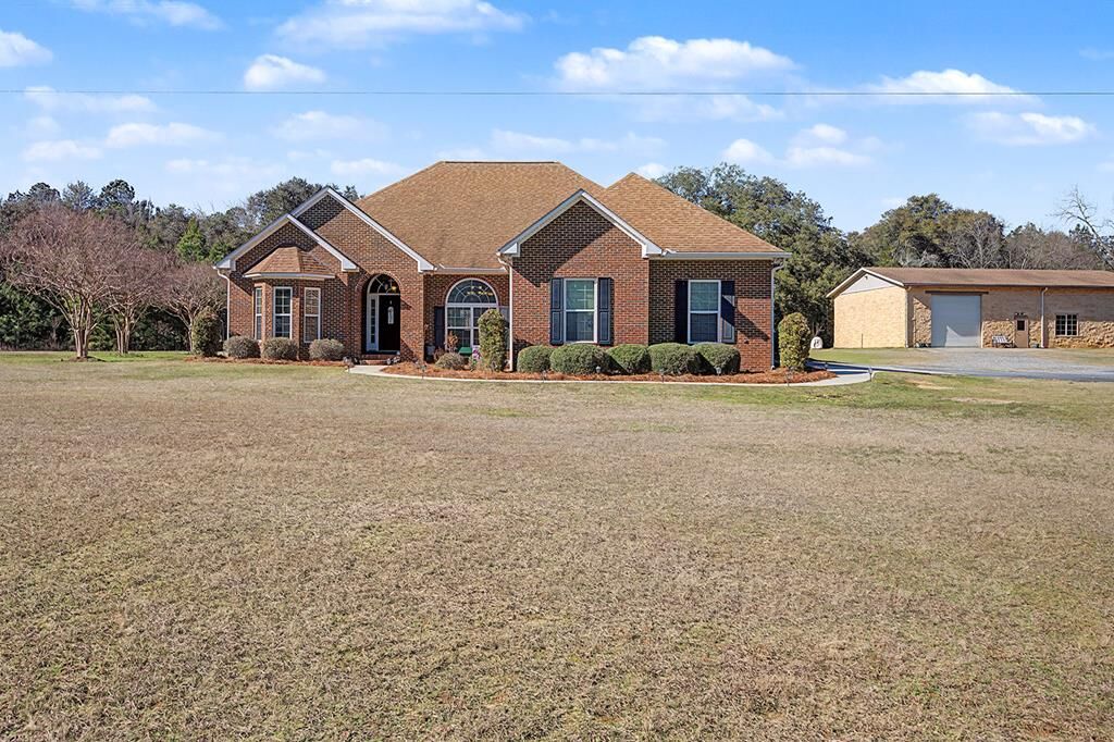 Property Photo:  323 Old Pretoria Road  GA 31721 