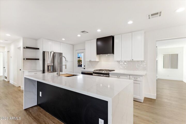 Property Photo:  7035 E Cypress Street  AZ 85257 