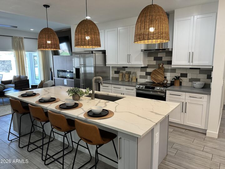 Property Photo: 1224 E Hayward Avenue AZ 85020