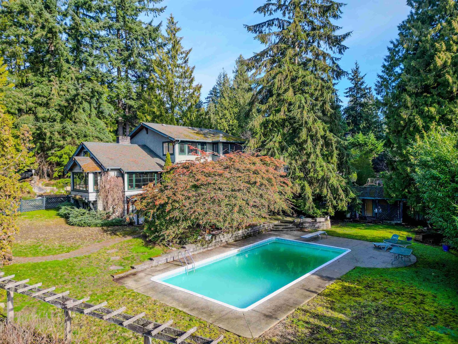 Property Photo: 1650 Palmerston Avenue BC V7V 2T8
