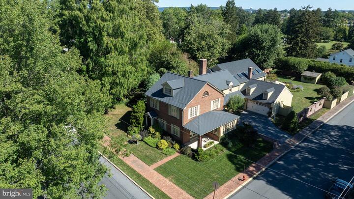 Property Photo:  81 S Linden Street  PA 17545 
