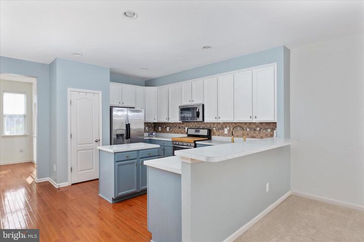 Property Photo: 1216 Hudgins Farm Circle VA 22408