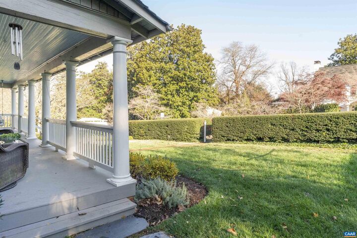 Property Photo:  1826 Wayside Pl  VA 22903 