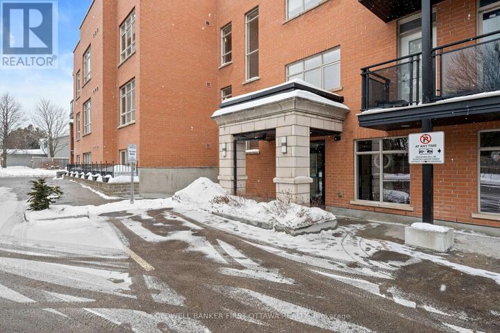 Property Photo:  3684 Fallowfield Road 204  ON K2J 4H3 