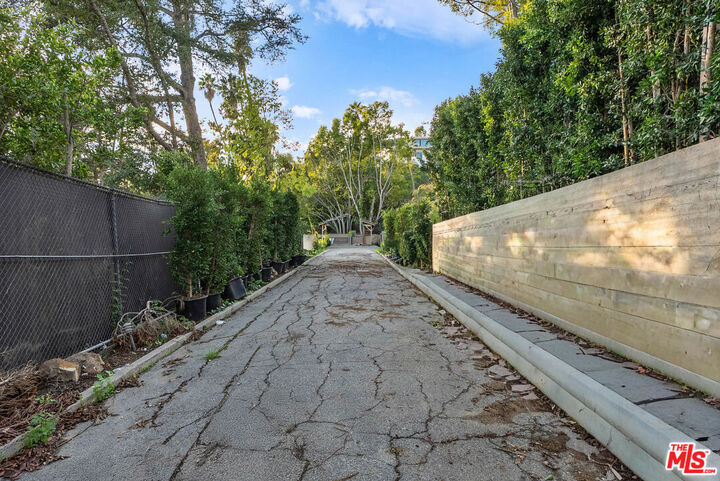 Property Photo: 1185 Angelo Dr CA 90210