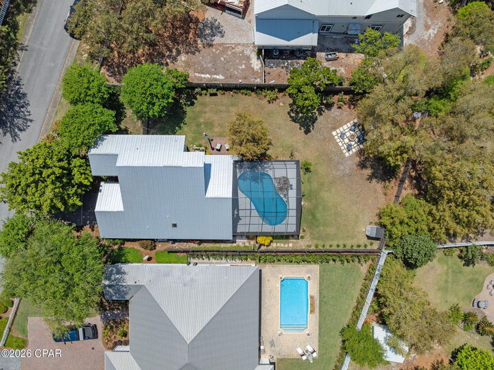 Property Photo:  550 Seabreeze Circle  FL 32461 