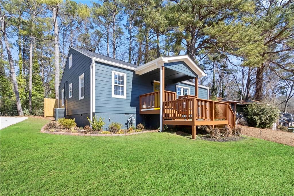 Property Photo: 1673 Altadena Place SW GA 30311