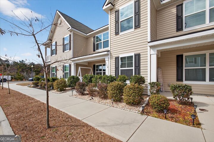 Property Photo: 330 Dogwood Circle GA 31407