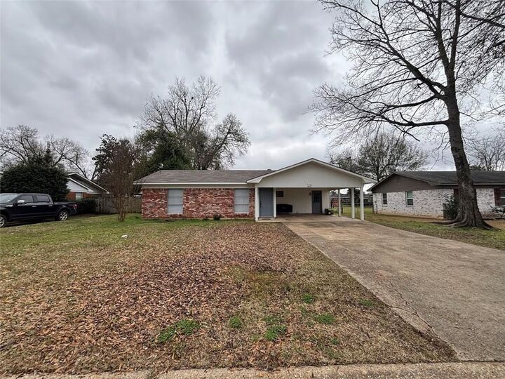 Property Photo: 309 Watson Drive LA 71457