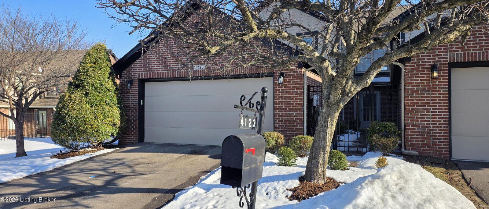 Property Photo:  4123 Hartwick Village Pl  KY 40241 