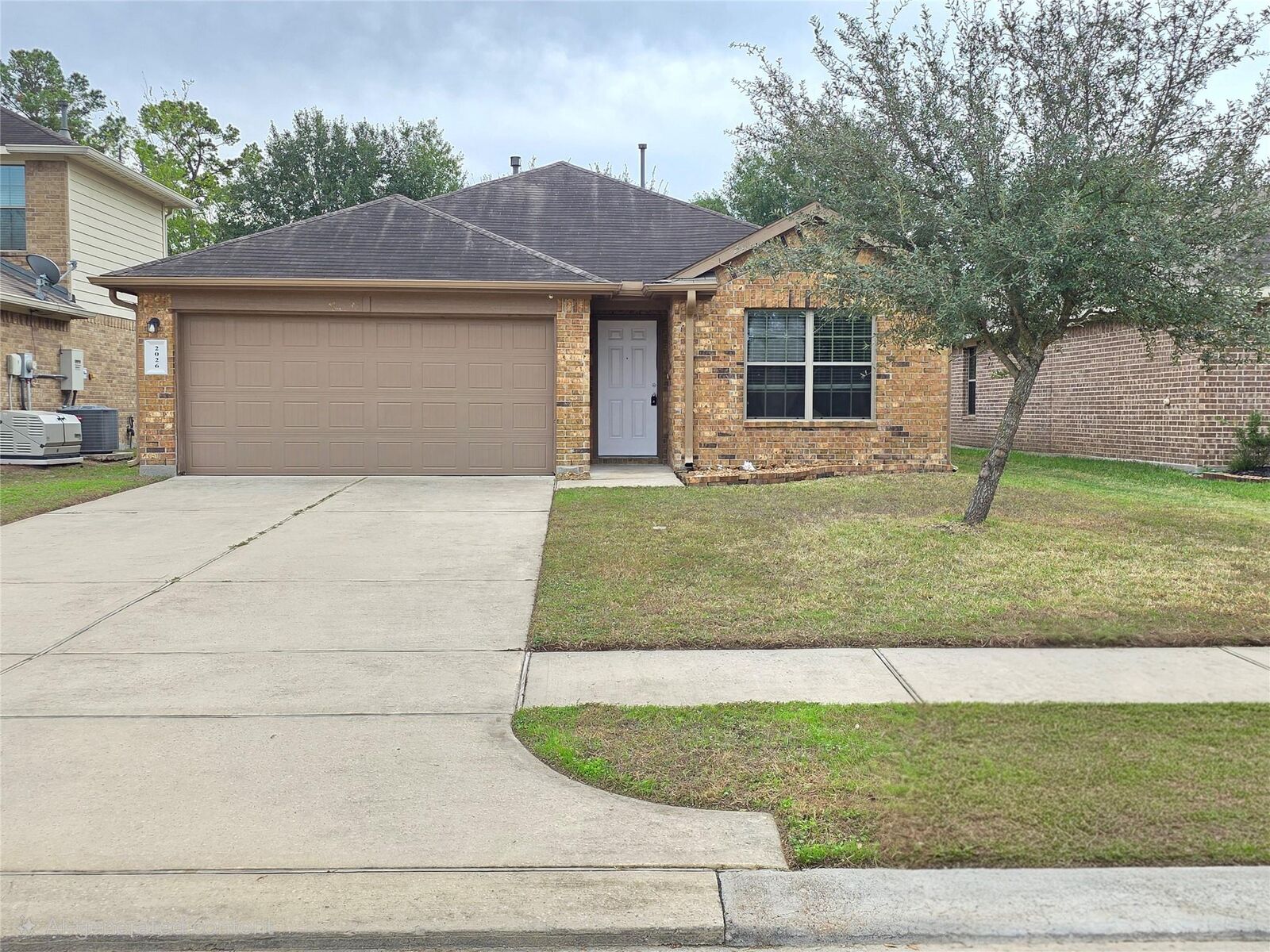 Property Photo: 2026 Naplechase Crest Drive TX 77373