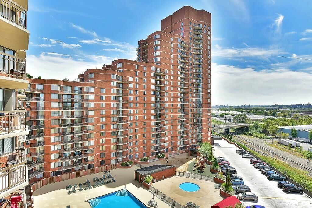 Property Photo:  222 Harmon Cove Tower  NJ 07094 
