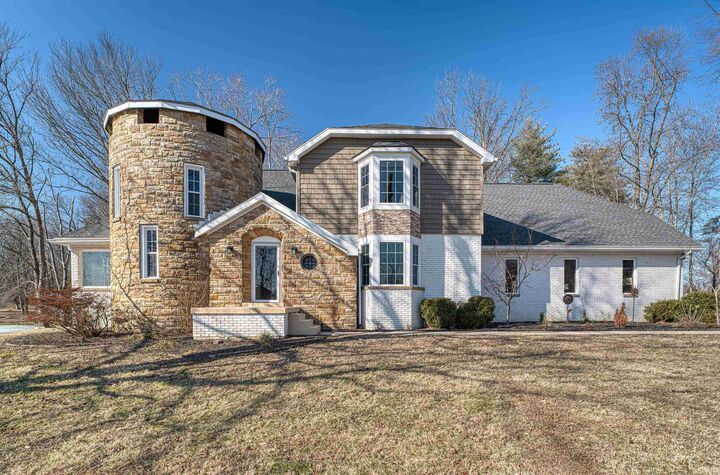 Property Photo:  6240 Oak Hill Road  IN 47711 