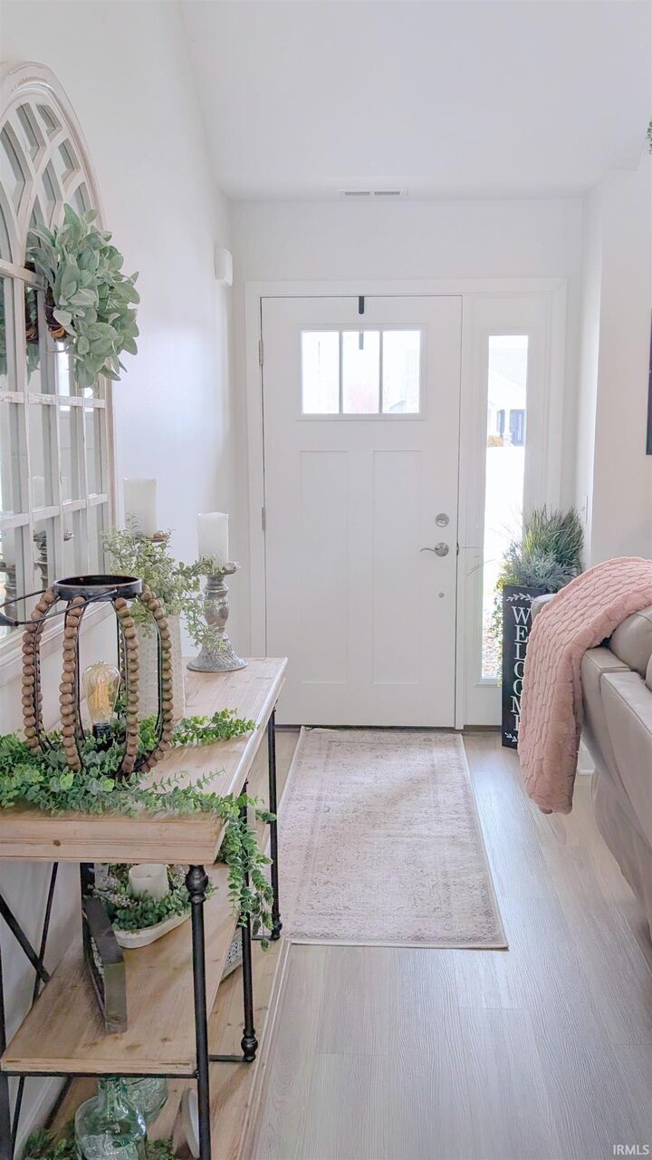 Property Photo: 911 Hickory Court IN 46733