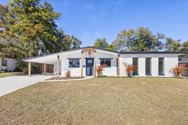 Property Photo:  3321 Mahalia Place  FL 32805 