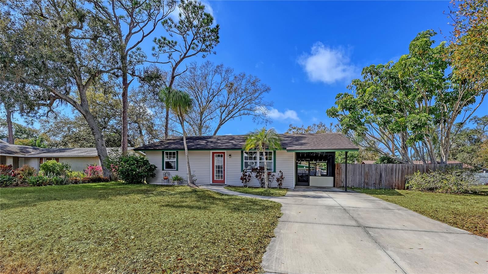 Property Photo: 5343 Barbarossa Avenue FL 34235