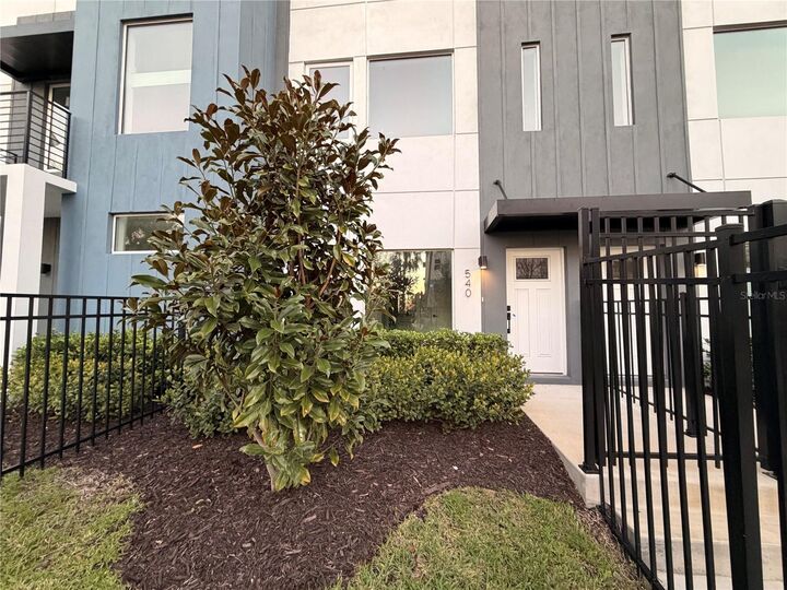 Property Photo:  540 Dr Martin Luther King Jr Street S  FL 33701 