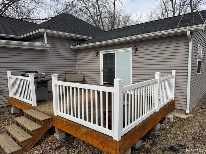 Property Photo: 843 Monroe Street IL 62094