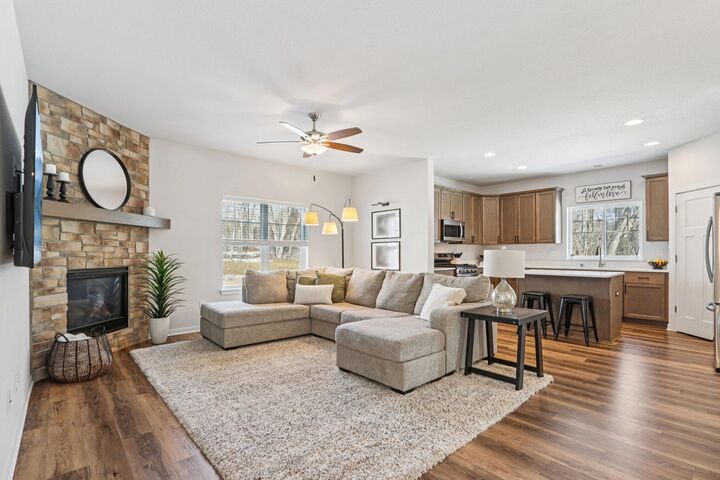 Property Photo:  532 Wild Oak Rd  WI 53029 