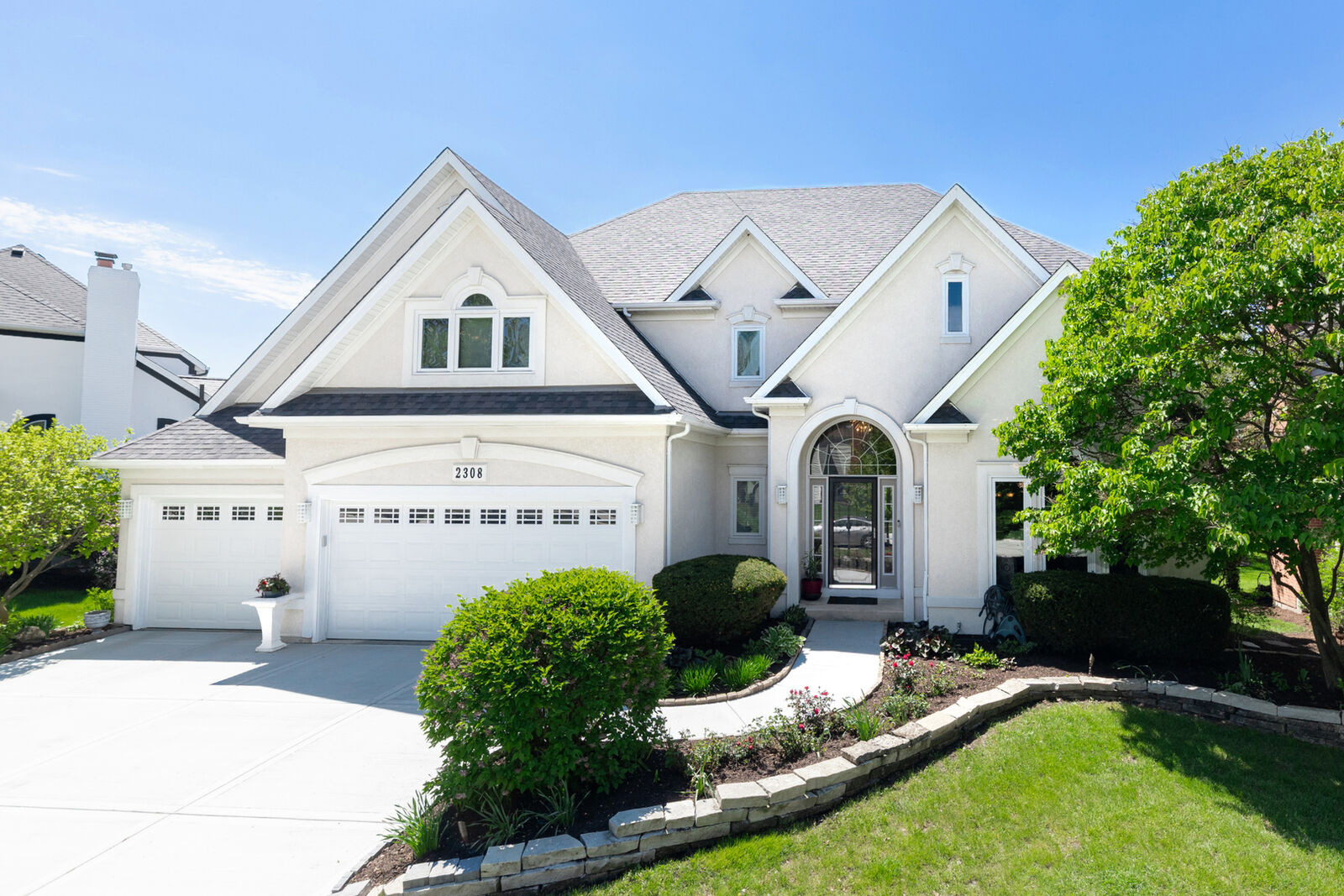 Property Photo:  2308 Hillsboro Lane  IL 60564 