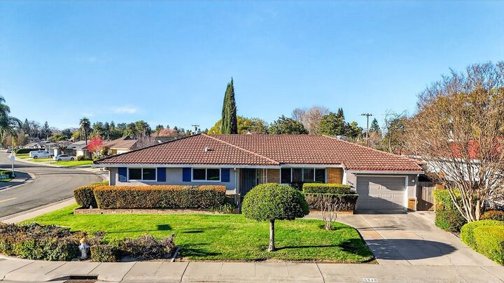 Property Photo:  5940 Gloria Drive  CA 95822 