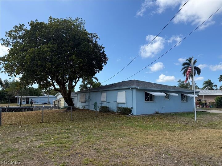 Property Photo:  72 Cardinal Drive  FL 33917 