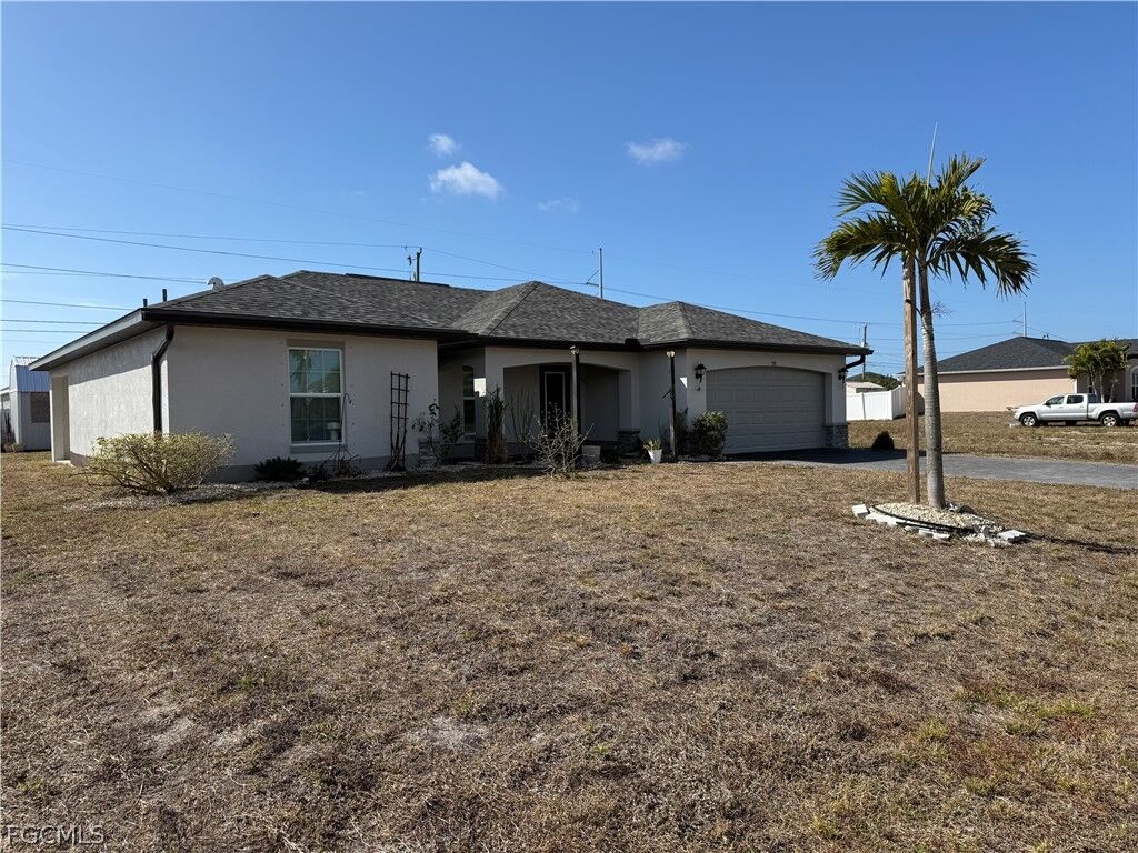 Property Photo:  910 NW 8th Terrace  FL 33993 