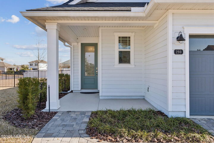 Property Photo:  290 Creekmore Drive  FL 32092 