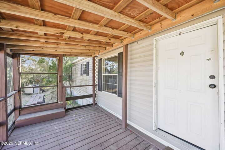 Property Photo:  500 Coopers Cove Road  FL 32095 