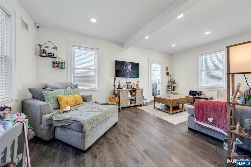 Property Photo:  632 Chase Avenue 2  NJ 07071 