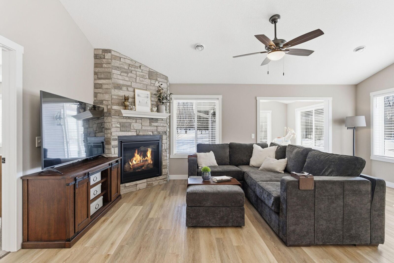 Property Photo:  727 Hilltop Lane  WI 54024 